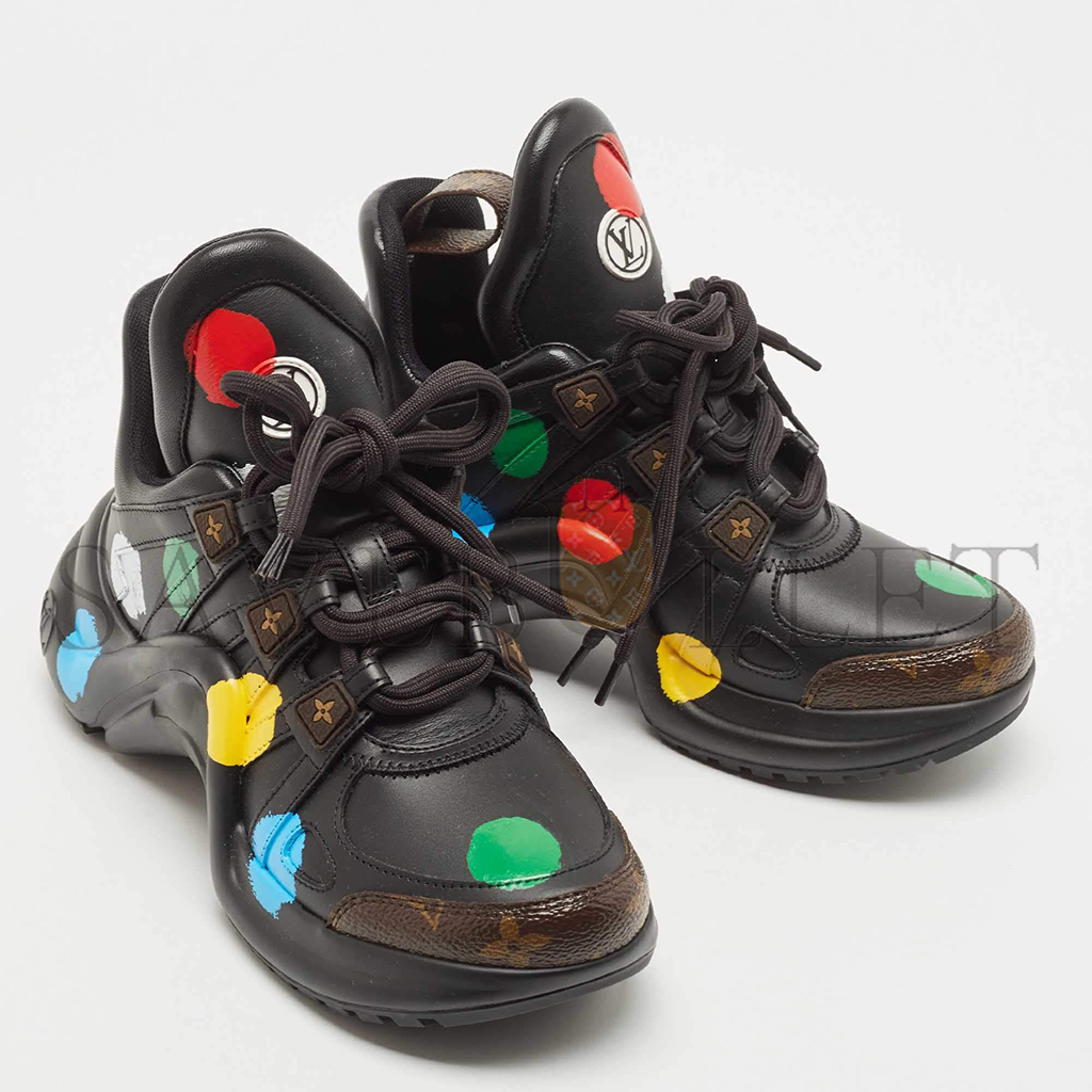 l**is V*t*n archlight sneakers lv
